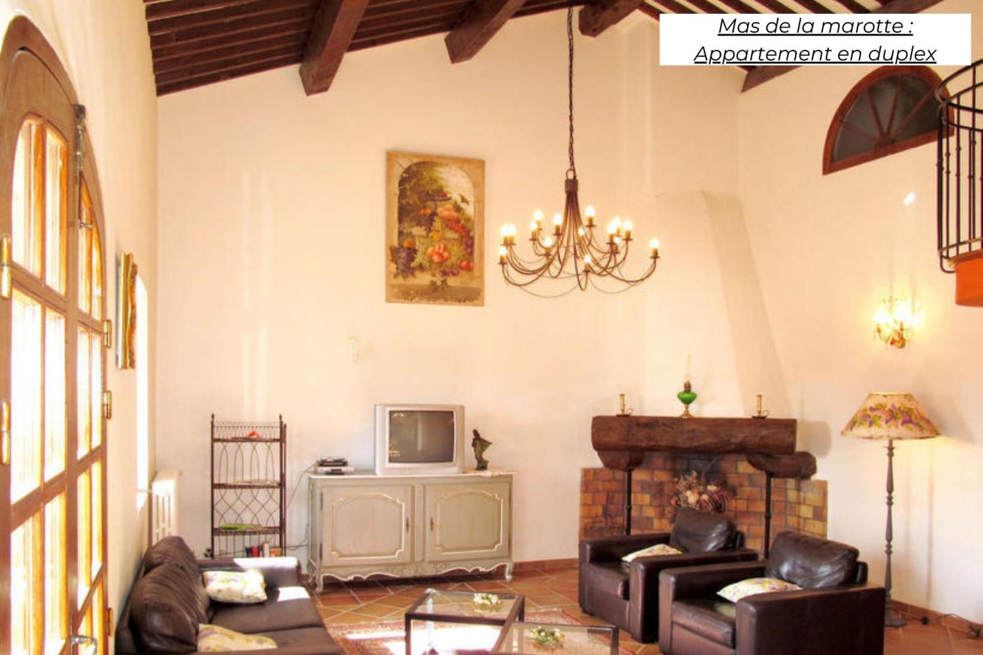Domaine Les Terres De Saint-Hilaire Apartment Ollieres Ngoại thất bức ảnh