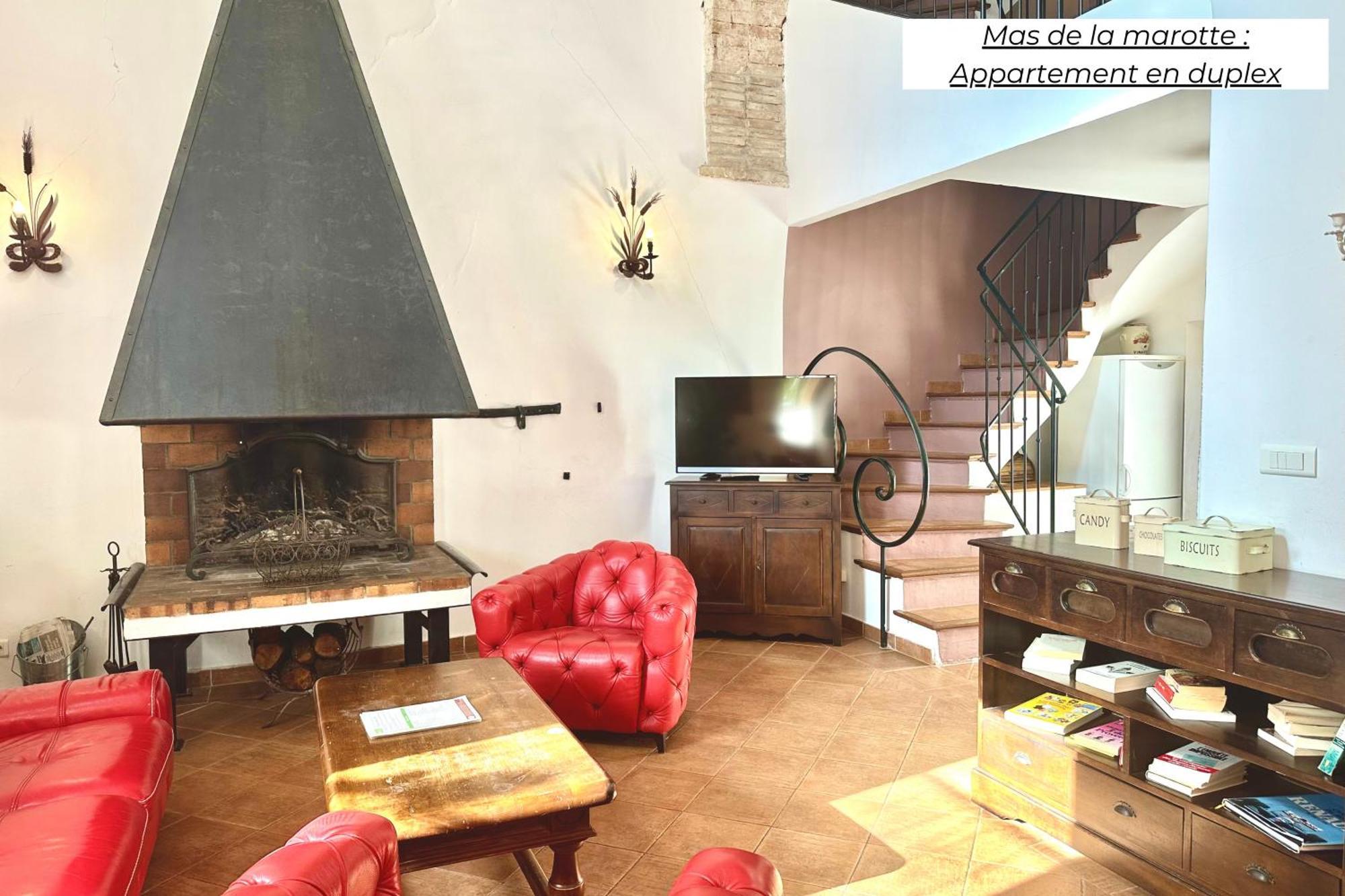 Domaine Les Terres De Saint-Hilaire Apartment Ollieres Ngoại thất bức ảnh